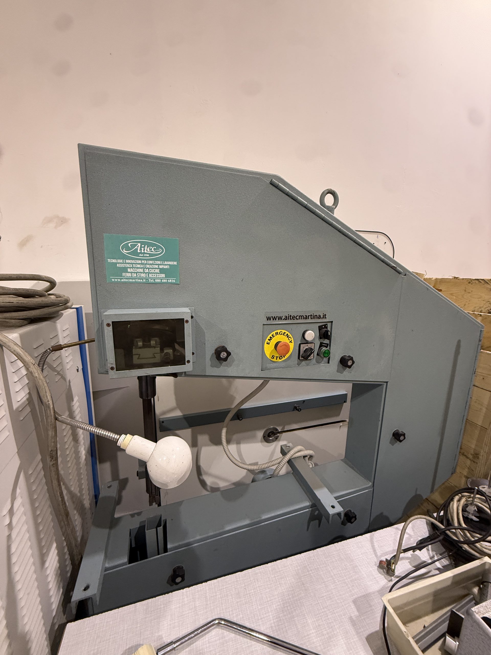 sega a nastro falbo mod.38 per tessuti doppia velocita norma CE